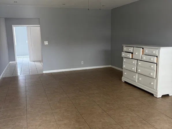 3931 Kenas St, West Palm Beach, FL 33403