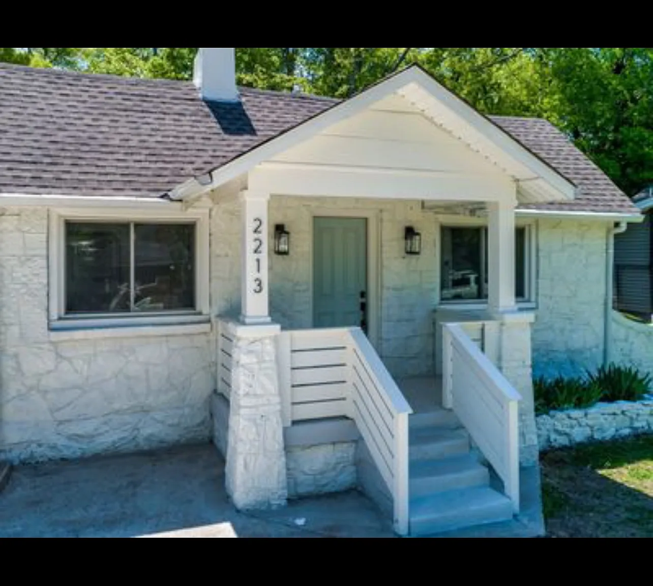 3 bed, 1276 sqft, $2,600 — Photo 2