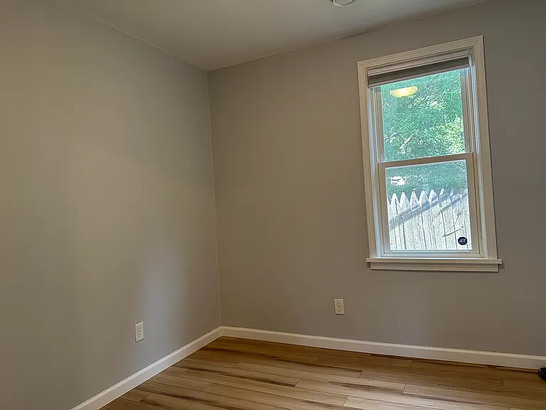 506 Tyson Pl — Photo 12