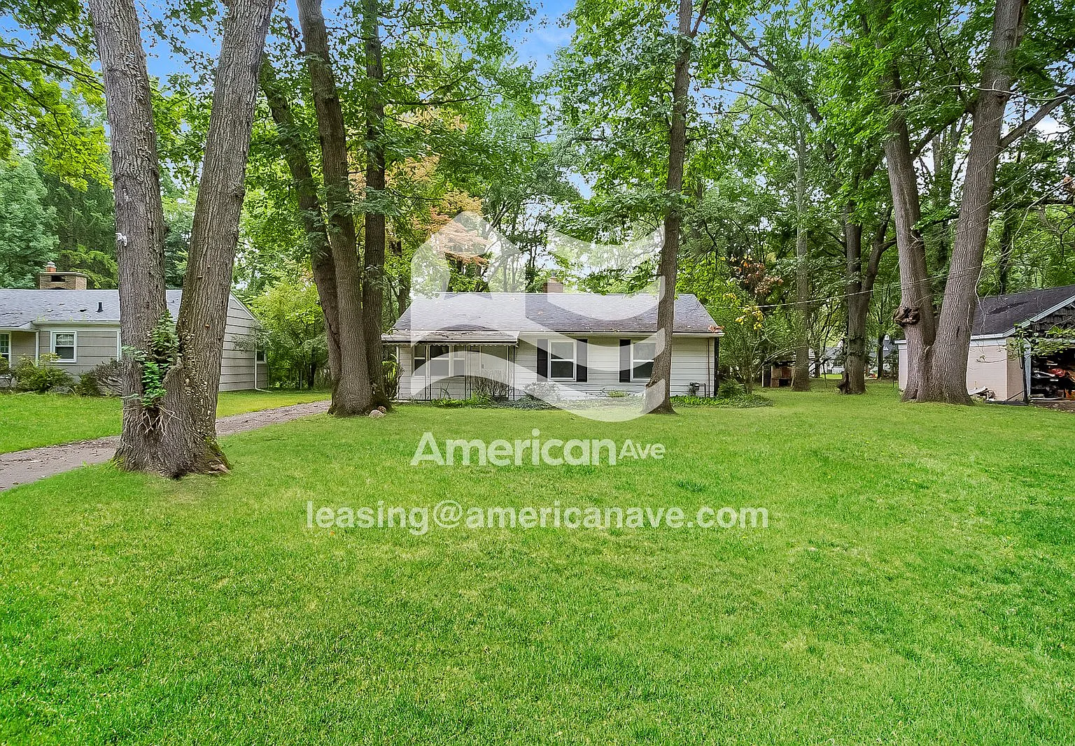 3 bed, 1.0 bath, 1164 sqft, $1,672 — Photo 1