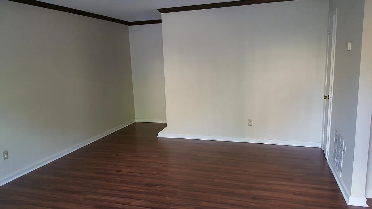 2 bed, 1.5 bath, 1120 sqft, $1,700 — Photo 3