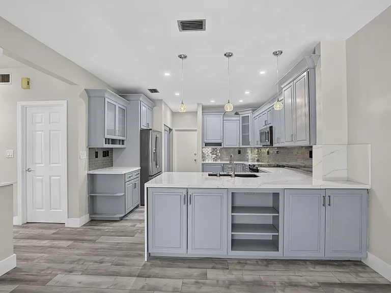 11908 Glenmore Dr #2-3 — Photo 16