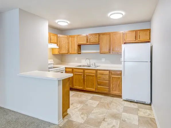 Pine Tree Park Apartments