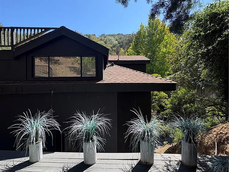 10051 Westwanda Dr — Photo 50