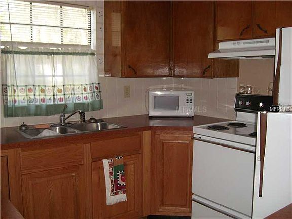 5th image of 786 NW 11th Blvd