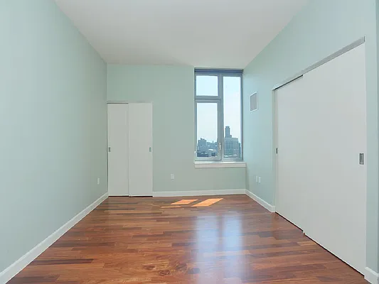 Sold by Sotheby's International Realty | media 1