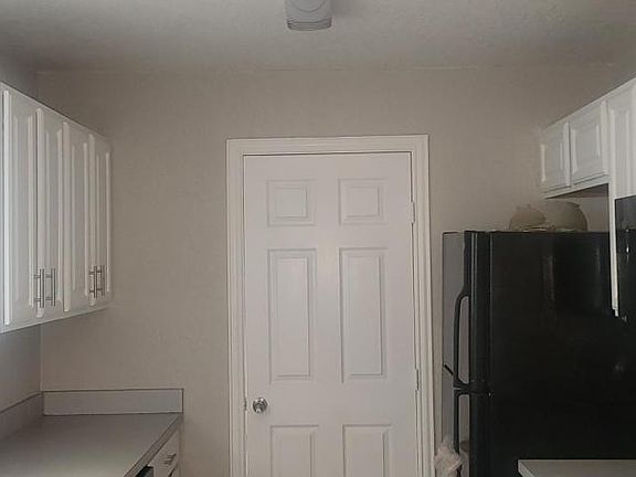 5th image of 108 Hallvale Dr