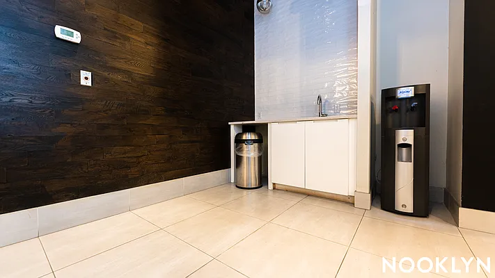 Rented by Nooklyn NYC LLC | media 41