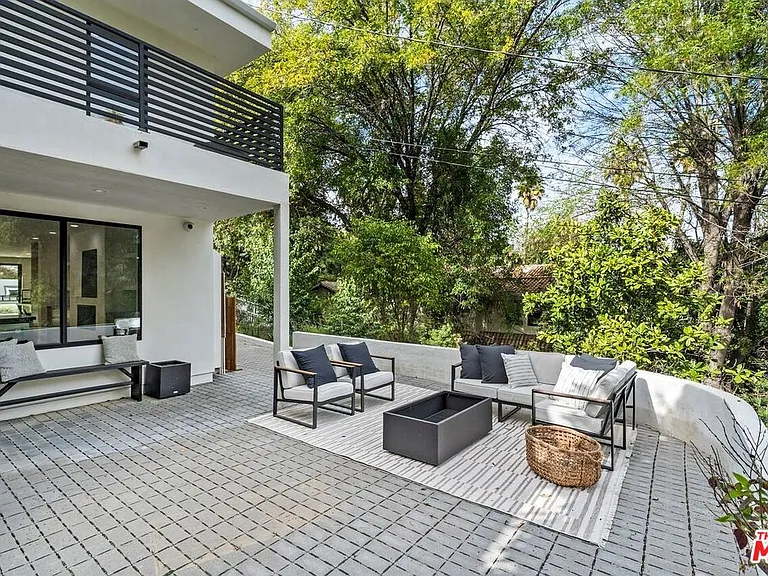 4545 Balboa Ave — Photo 48