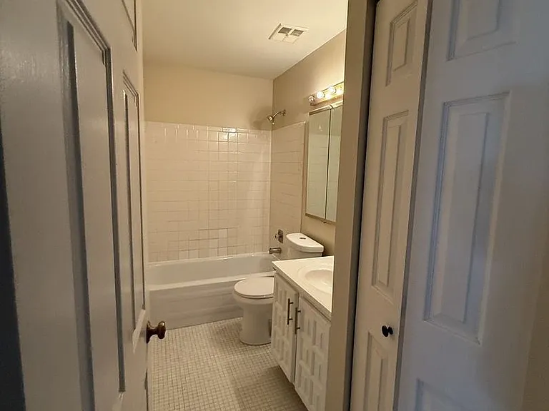 1431 Brookwood Cir — Photo 13