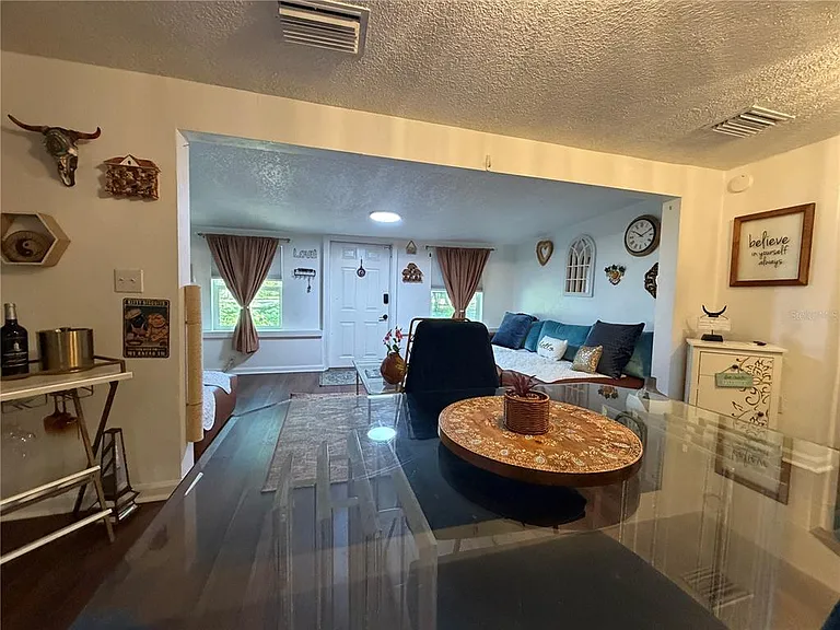 2425 SE 10th Ave — Photo 10