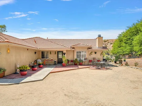 48933 Hibiscus Dr, Morongo Valley, CA 92256