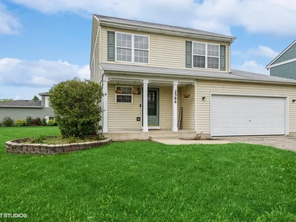 2366 Ojibwa Trl, Round Lake Heights, IL 60073