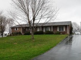 780 Pleasant Grove Rd, Bluff City, TN 37618