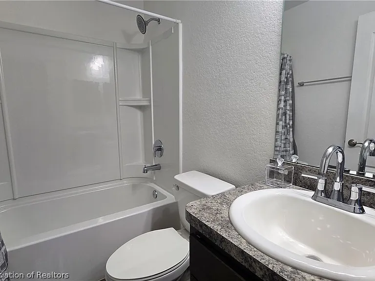 4720 San Lorenzo Dr — Photo 6