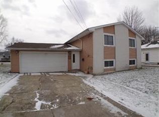 1233 W 27th Pl, Lorain, OH