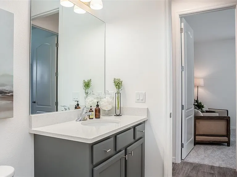 4919 Tobermory Way — Photo 21