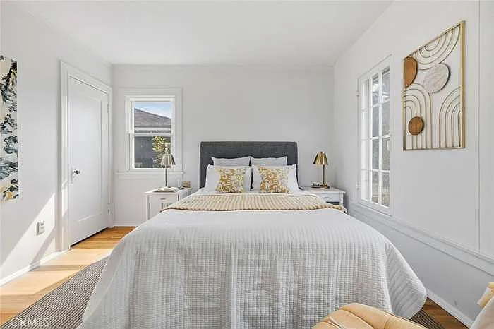 3658 Sierra Vista Ave — Photo 31