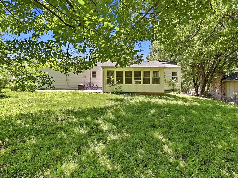2602 NW 86th St — Photo 38
