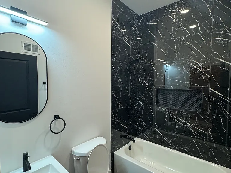 1224 W Hilton St #B — Photo 4