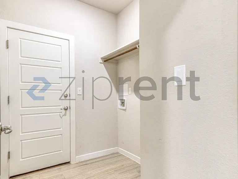 10129 Christmas Cactus Pl — Photo 33