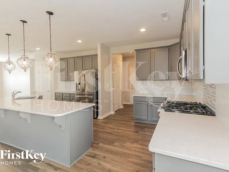 7798 Creek Park Dr — Photo 8