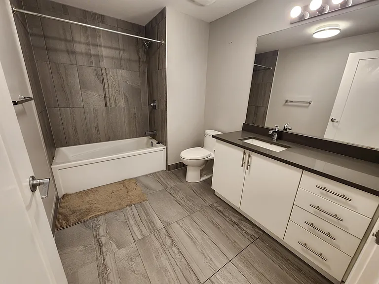 544 Gilmour St — Photo 10
