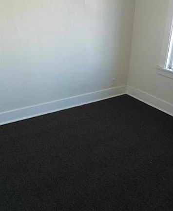 4th image of 1123 N Loma Vista Dr
