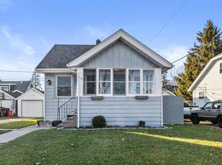 7534 16th Ave, Kenosha, WI 53143