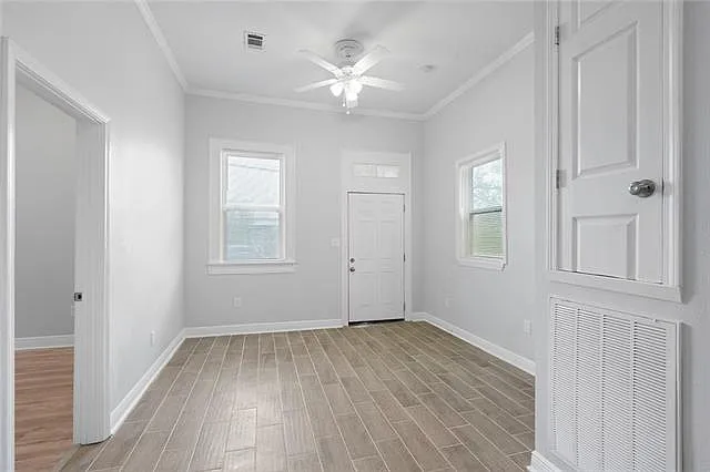 3 bed, 2.0 bath, 1100 sqft, $1,400 — Photo 3