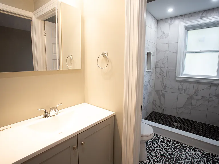 274 Lexington Ave #1 — Photo 14