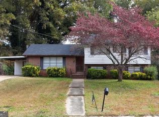 6104 Winview Dr, Forest Park, GA