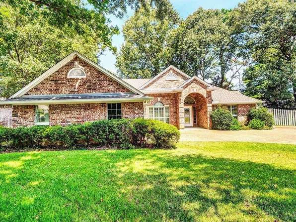 4014 Chapel Ct, Tyler, TX 75707