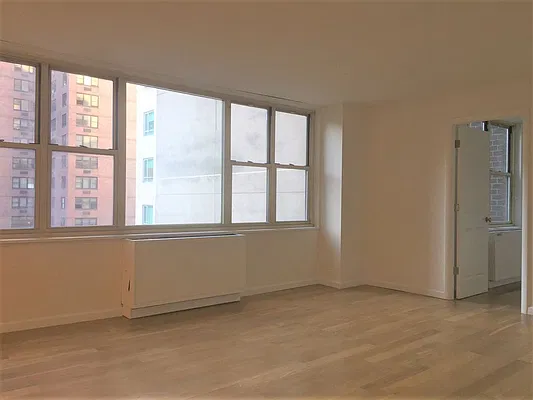 Rented by Manhattan Skyline | media 2