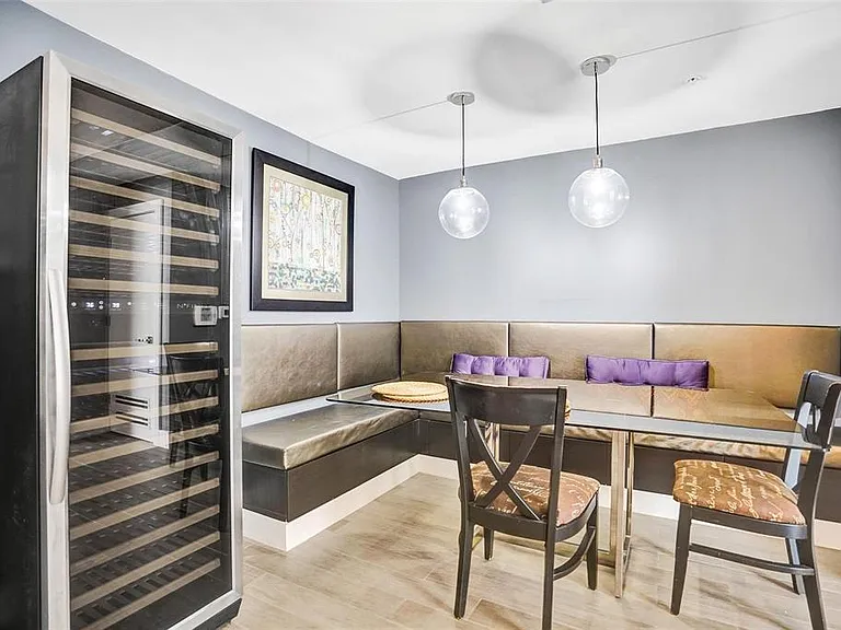 255 Evernia St #501 — Photo 8