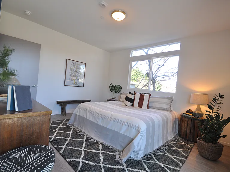 5720 Klump Ave #3 — Photo 23