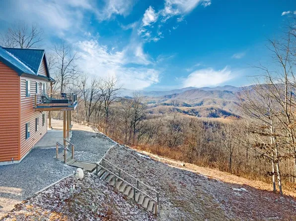 334 Wild Hog Rdg, Sylva, NC 28779