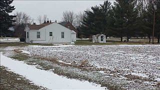 2nd image of 2464 Lasalle Rd