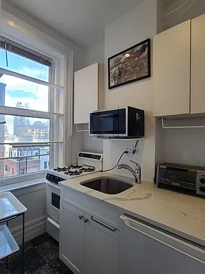 Rented by Corcoran | media 5