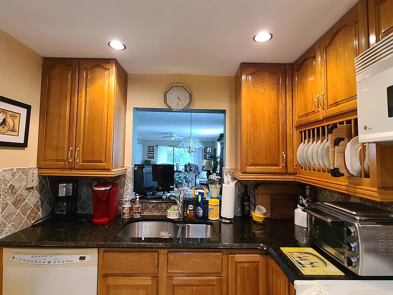2975 SW 22nd Ave #1080 — Photo 43