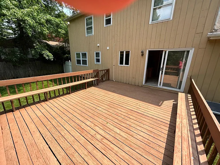 75 Calvert Ave E — Photo 82