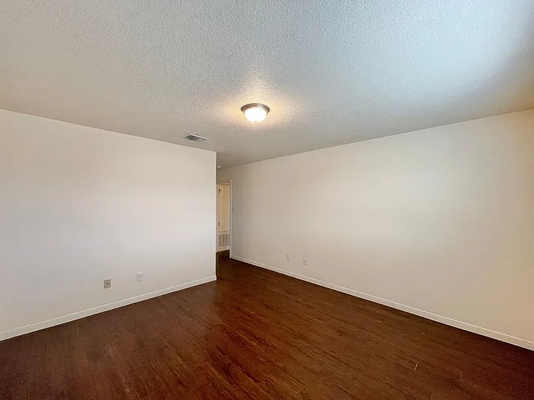 6701 University Village Way — Photo 13