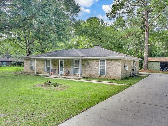 4th image of 2225 Massengale Dr