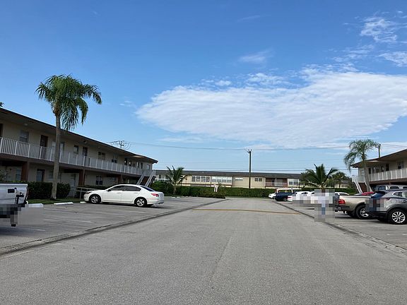4th image of 7600 NW 5th Pl