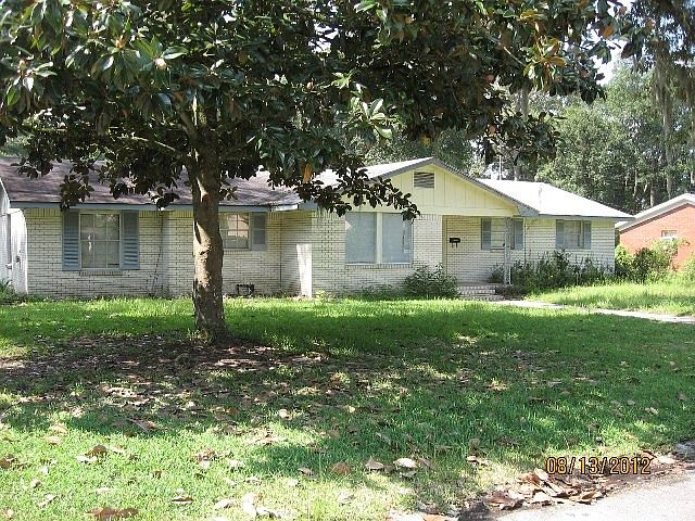 1st image of 510 SW Arredondo Pl