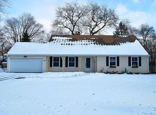 1219 Greenwood Dr, Wheaton, IL 60189