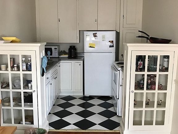 4th image of 916 Delaware Ave #2F