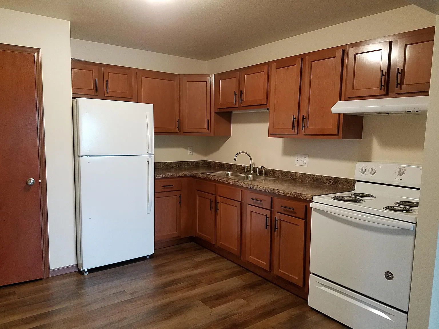 3202 Terrace Court - 2 — Photo 3
