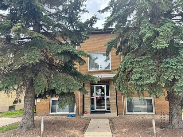 University Commons Apartments, 1322 College Dr, Saskatoon, SK S7N 0W5