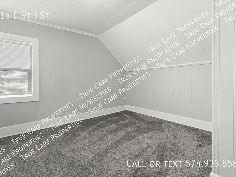 115 E 9th St — Photo 17